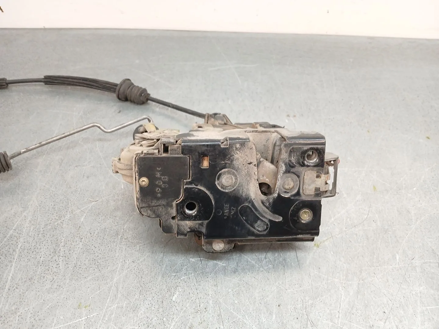 Cerradura Puerta Delantera Izquierda para Volkswagen New Beetle (9C1, 1C1)