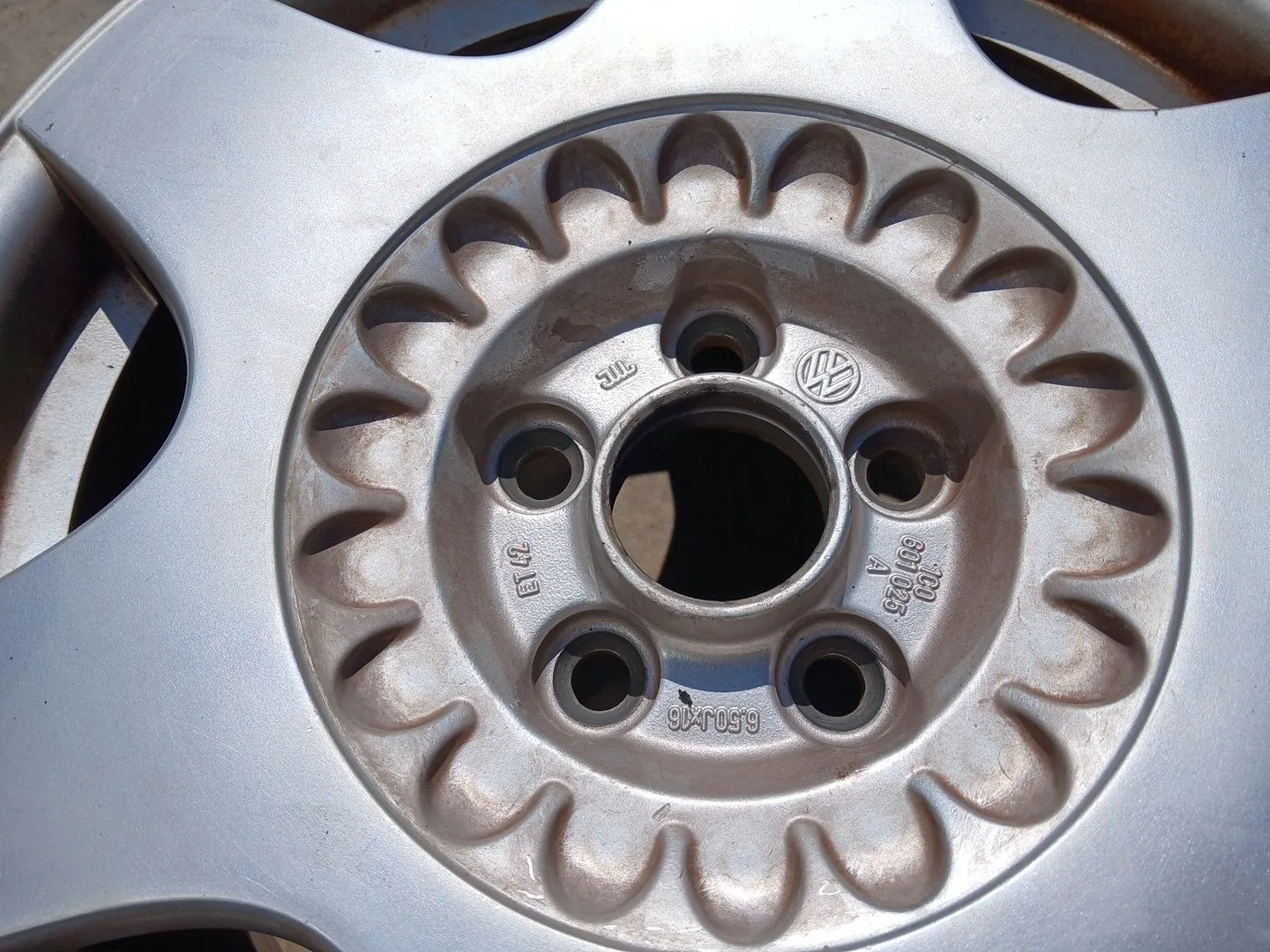 Llanta Trasera Derecha para Volkswagen New Beetle (9C1, 1C1)