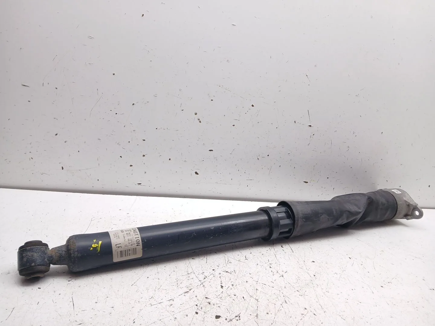 Amortiguador Trasero Izquierdo para Ford Puma (J2K, Cf7)