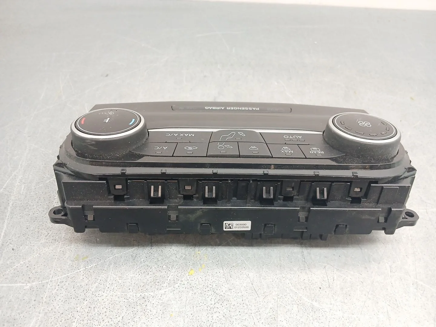 Mando Climatizador para Ford Puma (J2K, Cf7)