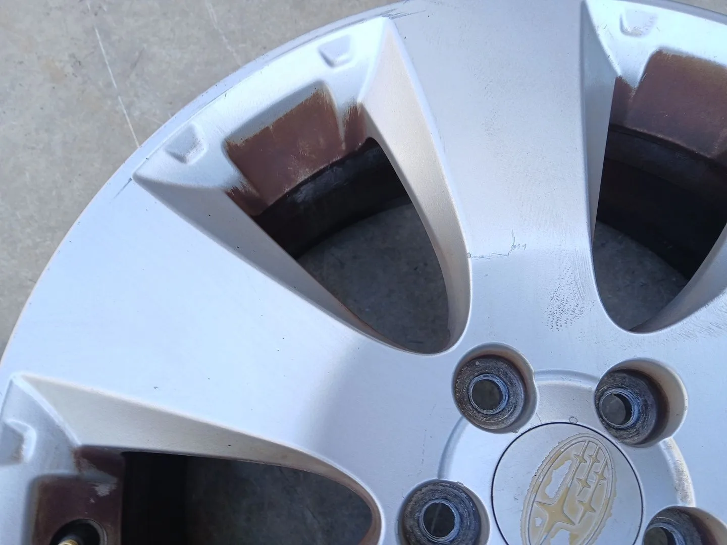 Llanta para Subaru Legacy V (Bm)
