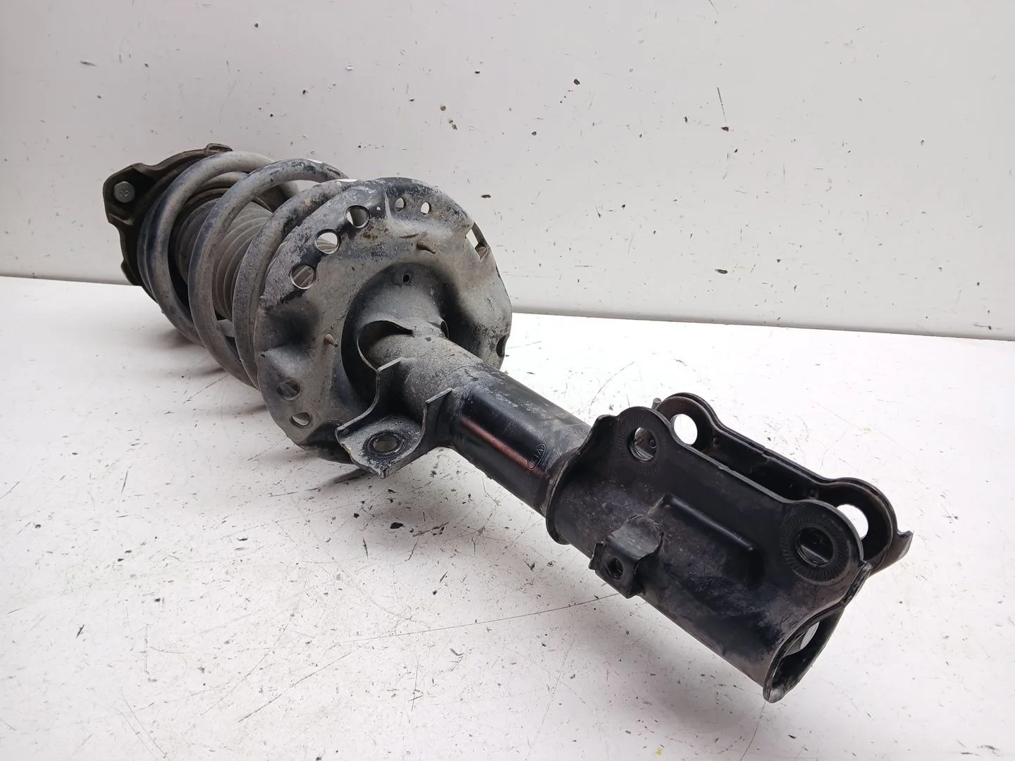Amortiguador Delantero Derecho para Kia Xceed (Cd)