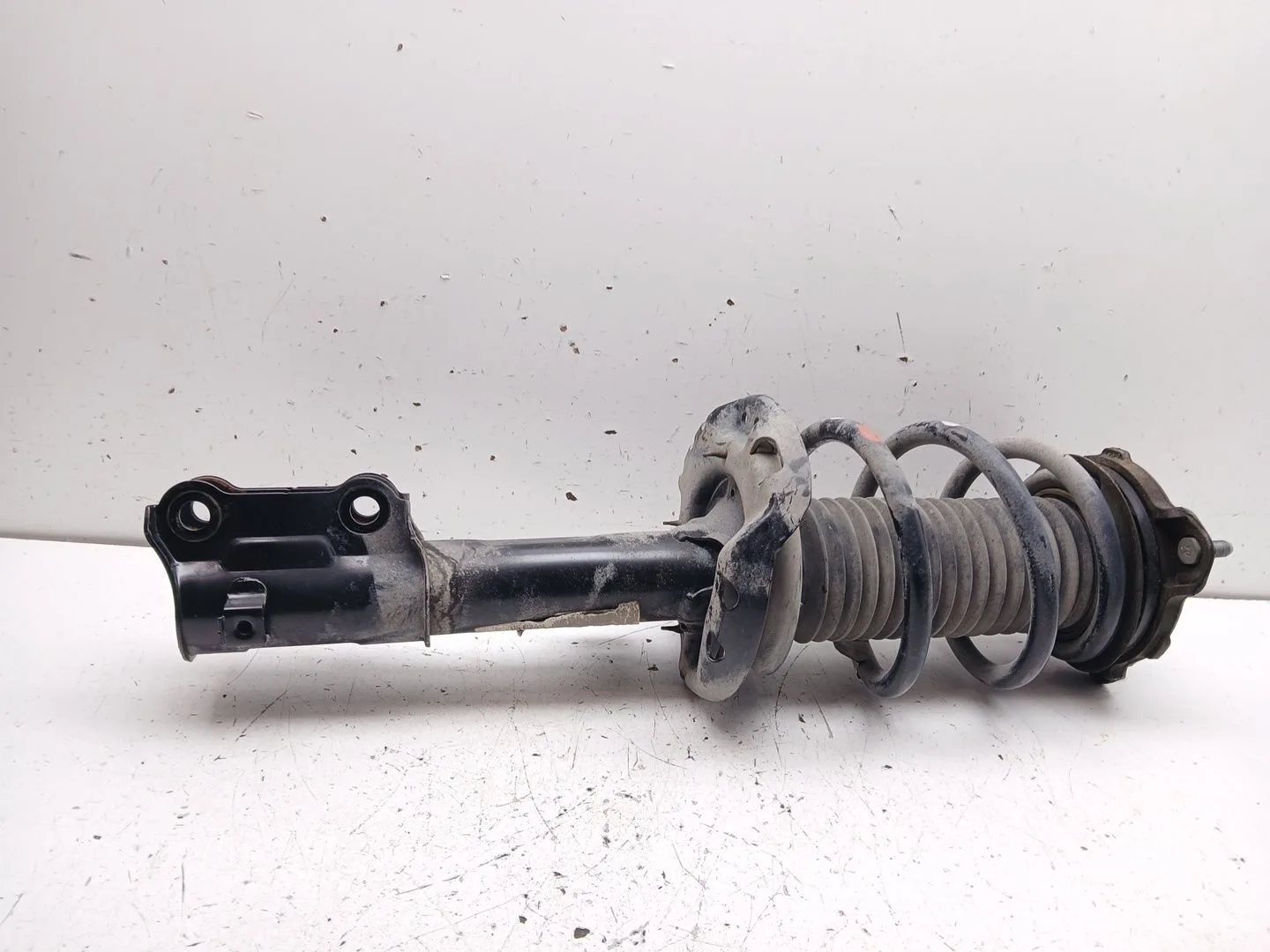 Amortiguador Delantero Derecho para Kia Xceed (Cd)