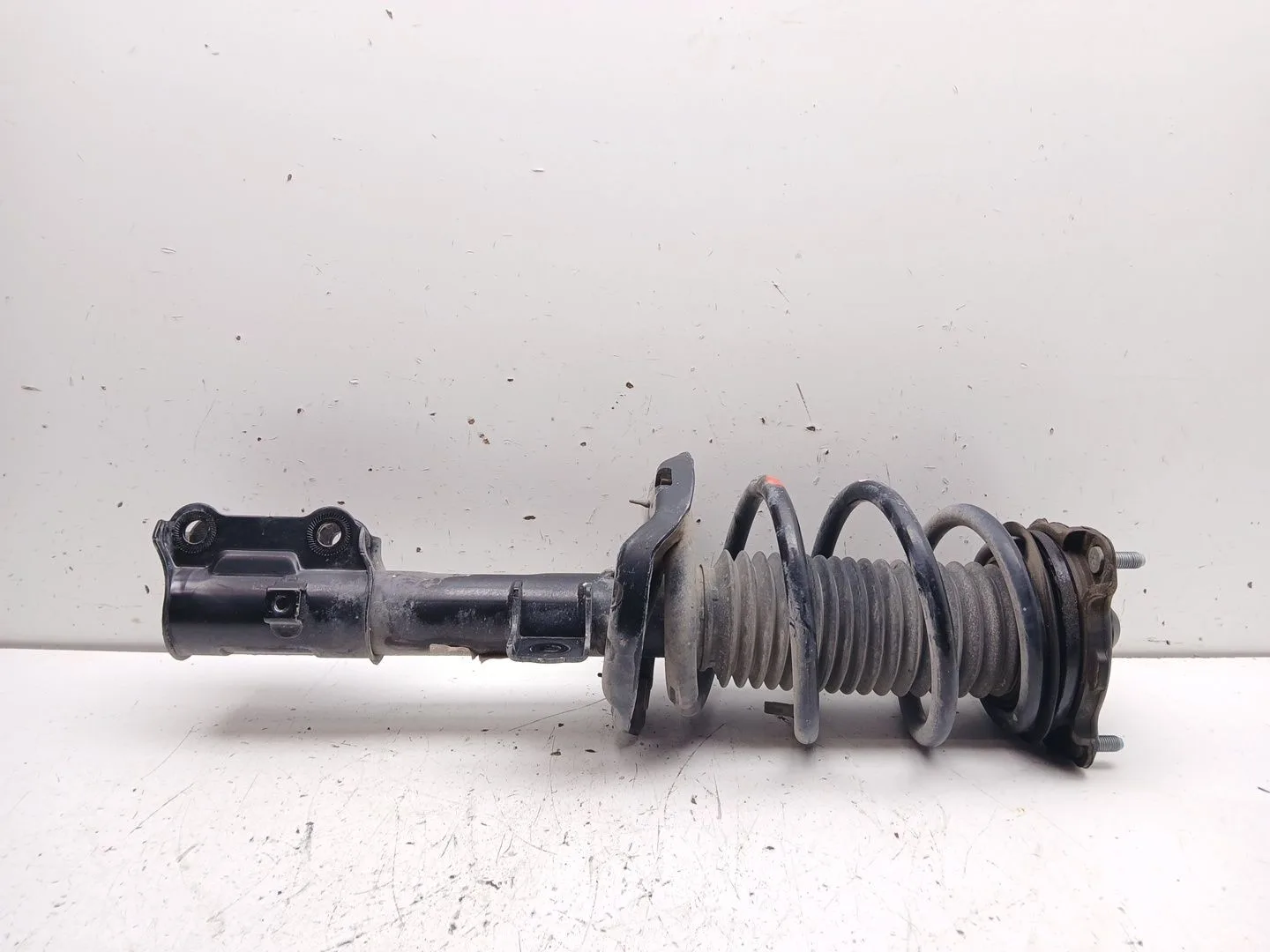 Amortiguador Delantero Izquierdo para Kia Xceed (Cd)