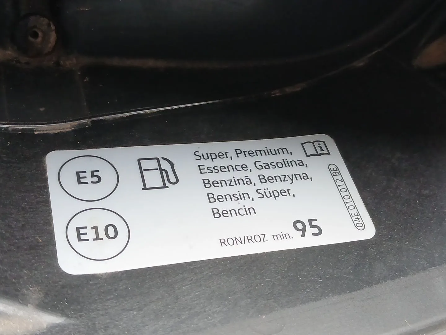 Tapa Exterior Combustible para Skoda Octavia Iv (Nx3, Nn3, Pv3)