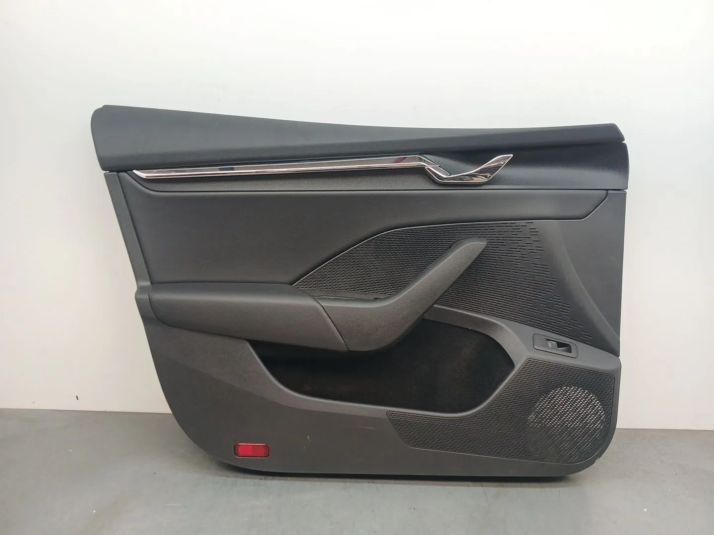 Guarnecido Puerta Delantera Izquierda para Skoda Octavia Iv (Nx3, Nn3, Pv3)