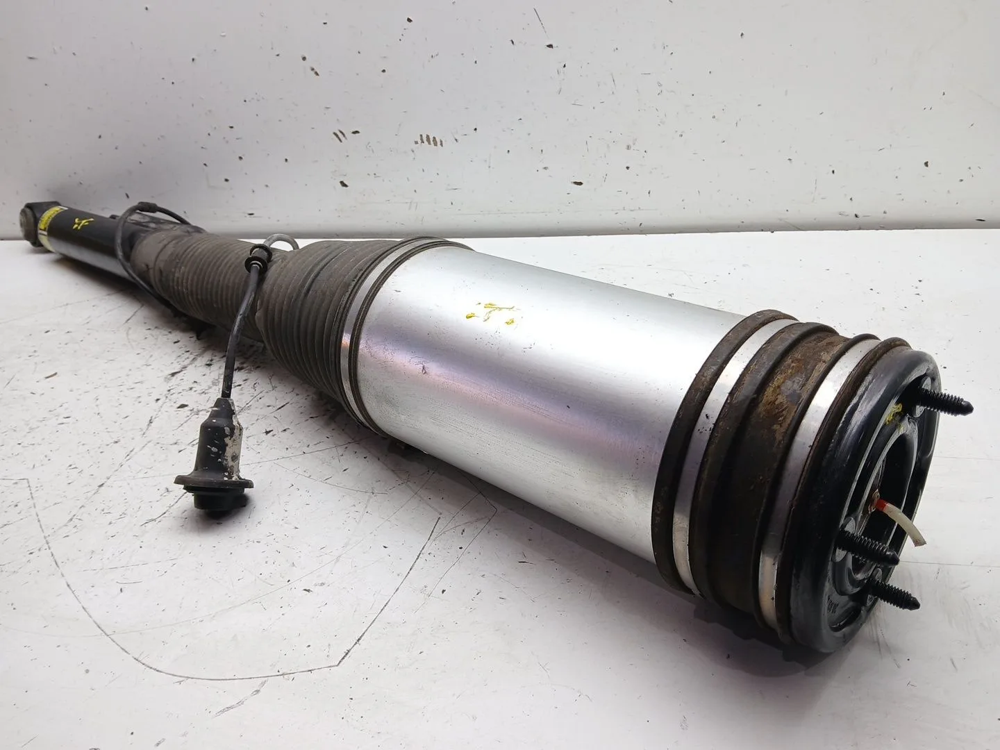 Amortiguador Trasero Izquierdo para Mercedes-Benz Clase S (W220, V220)