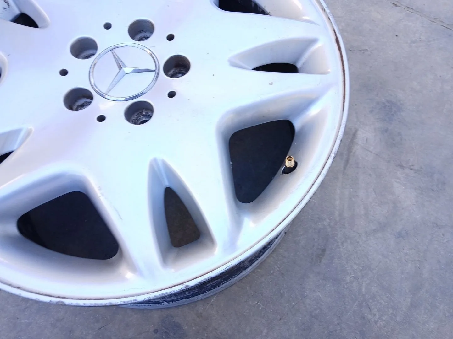 Llanta para Mercedes-Benz Clase S (W220, V220)