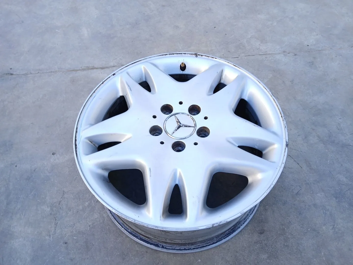 Llanta para Mercedes-Benz Clase S (W220, V220)