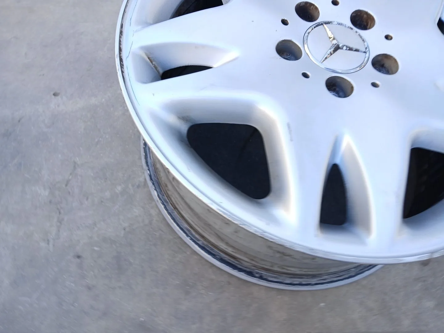 Llanta para Mercedes-Benz Clase S (W220, V220)