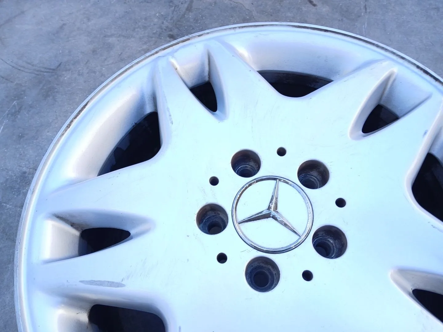 Llanta para Mercedes-Benz Clase S (W220, V220)