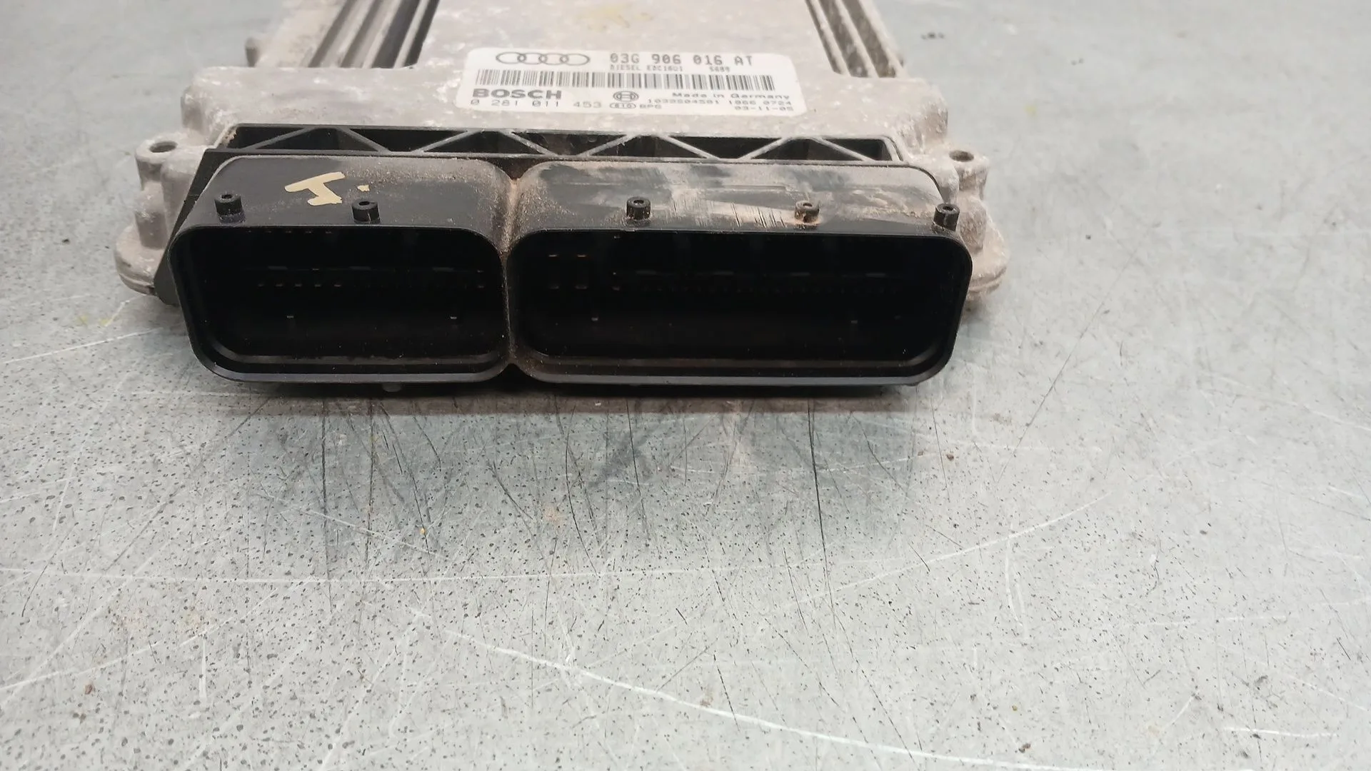 Centralita Motor Uce para Audi A3 (8P1)