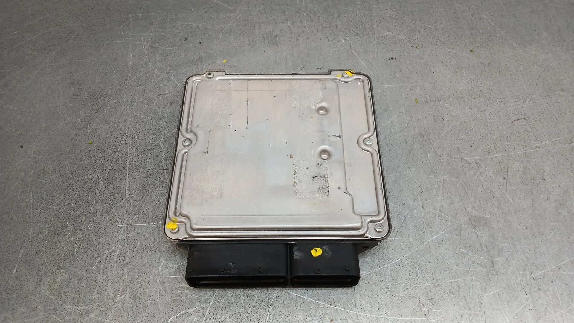 Centralita Motor Uce para Audi A3 (8P1)