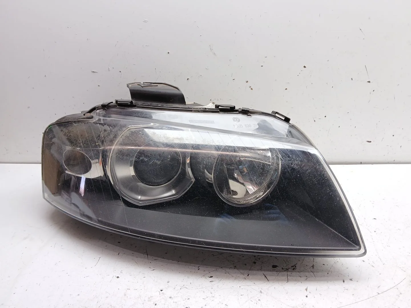 Faro Derecho para Audi A3 (8P1)