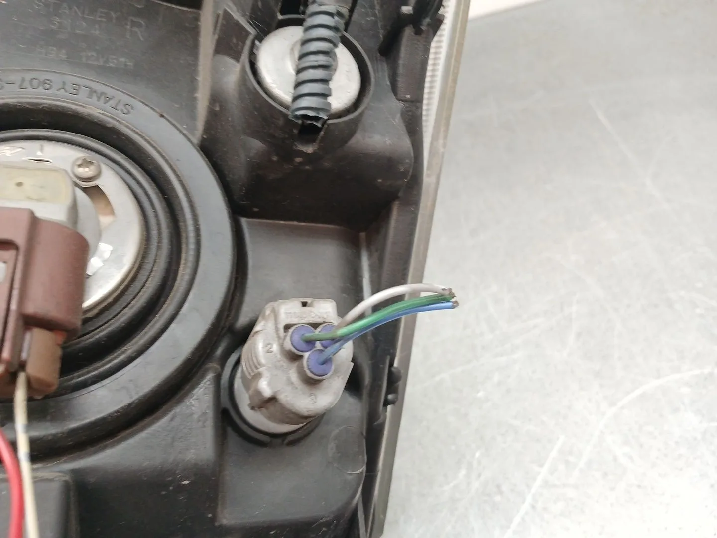 Faro Derecho para Toyota Corolla Verso (Zer_, Zze12_, R1_)