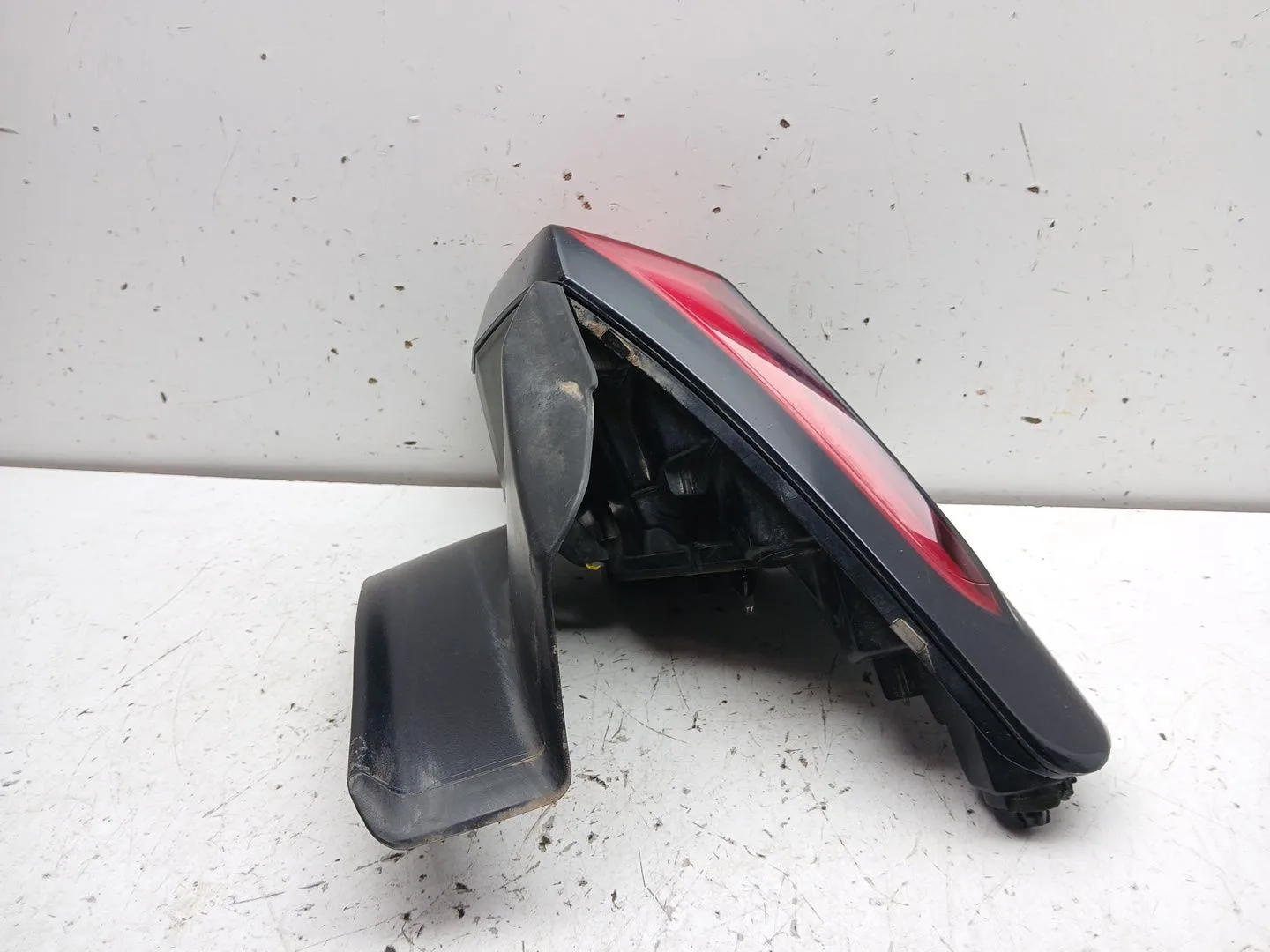 Piloto Trasero Izquierdo para Peugeot 3008 Ii Suv (Mc_, Mr_, Mj_, M4_)
