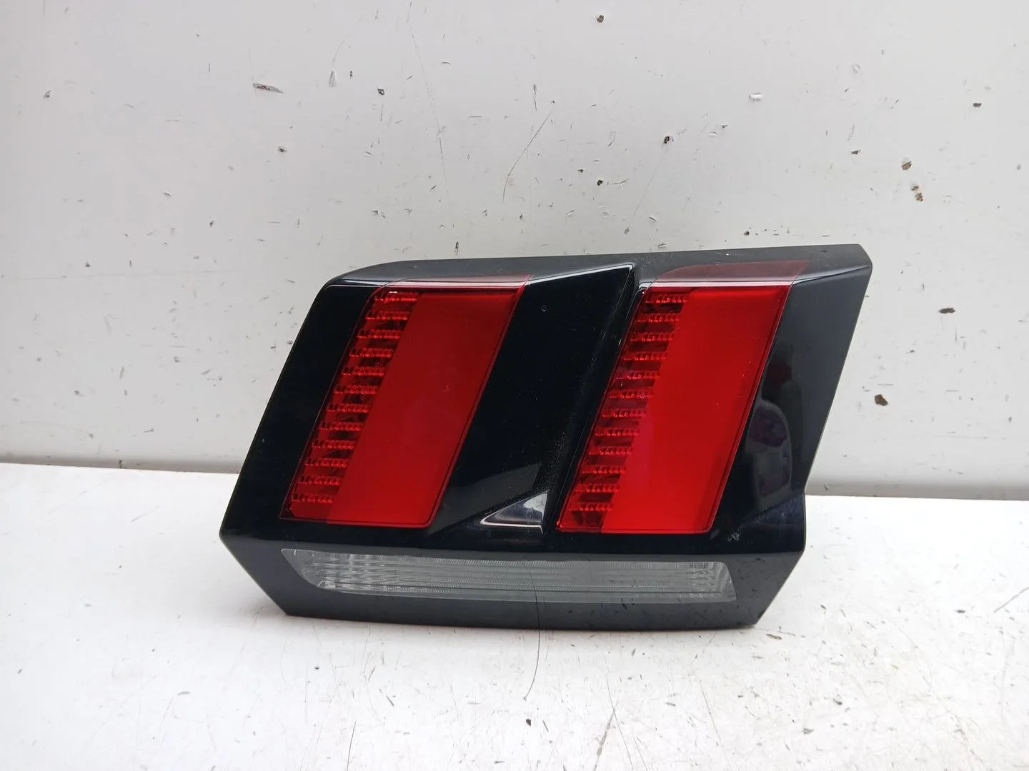 Piloto Trasero Derecho Interior para Peugeot 3008 Ii Suv (Mc_, Mr_, Mj_, M4_)