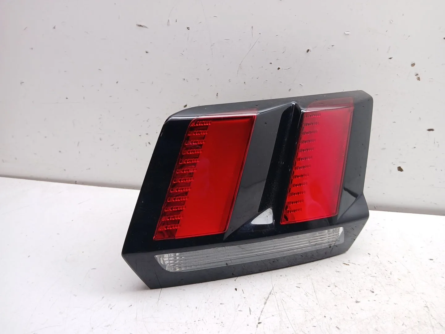 Piloto Trasero Derecho Interior para Peugeot 3008 Ii Suv (Mc_, Mr_, Mj_, M4_)