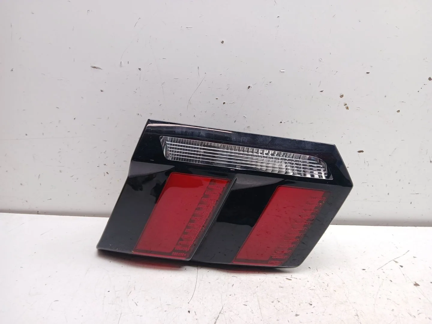 Piloto Trasero Derecho Interior para Peugeot 3008 Ii Suv (Mc_, Mr_, Mj_, M4_)