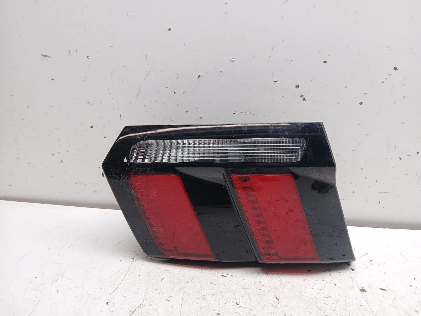 Piloto Trasero Izquierdo Interior para Peugeot 3008 Ii Suv (Mc_, Mr_, Mj_, M4_)