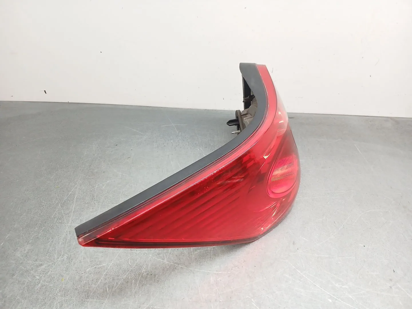 Piloto Trasero Izquierdo para Renault Megane Ii Coupe-Cabriolet (Em0/1_)