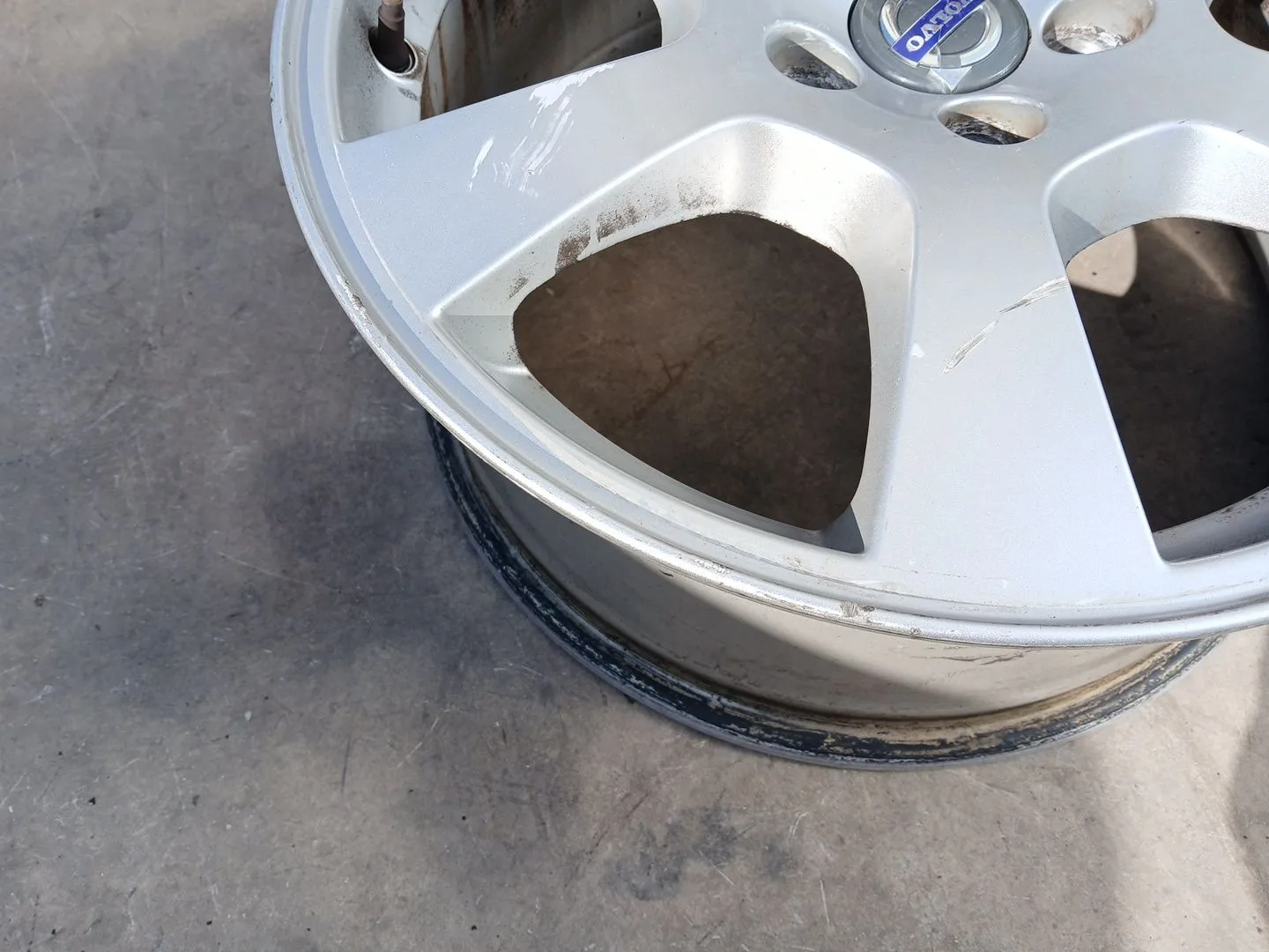Llanta para Volvo Xc60 I Suv (156)