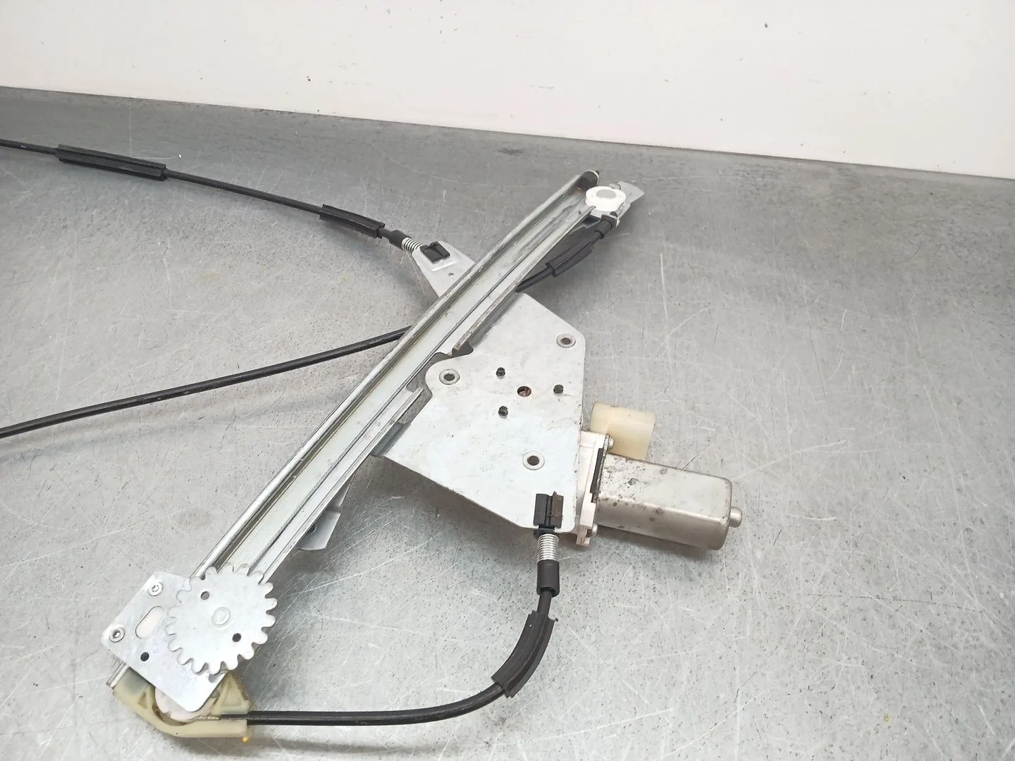 Elevalunas Delantero Derecho para Bmw 1 (E81)