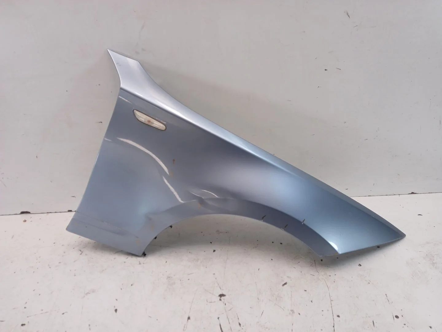Aleta Delantera Derecha para Bmw 1 (E81)