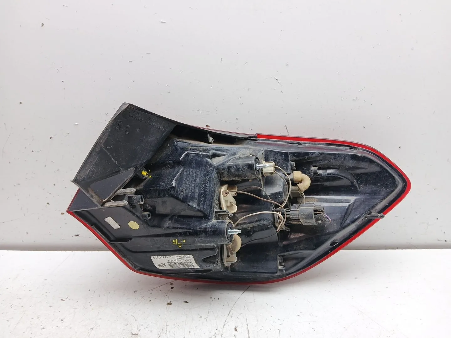 Piloto Trasero Izquierdo para Opel Astra J Sports Tourer (P10)