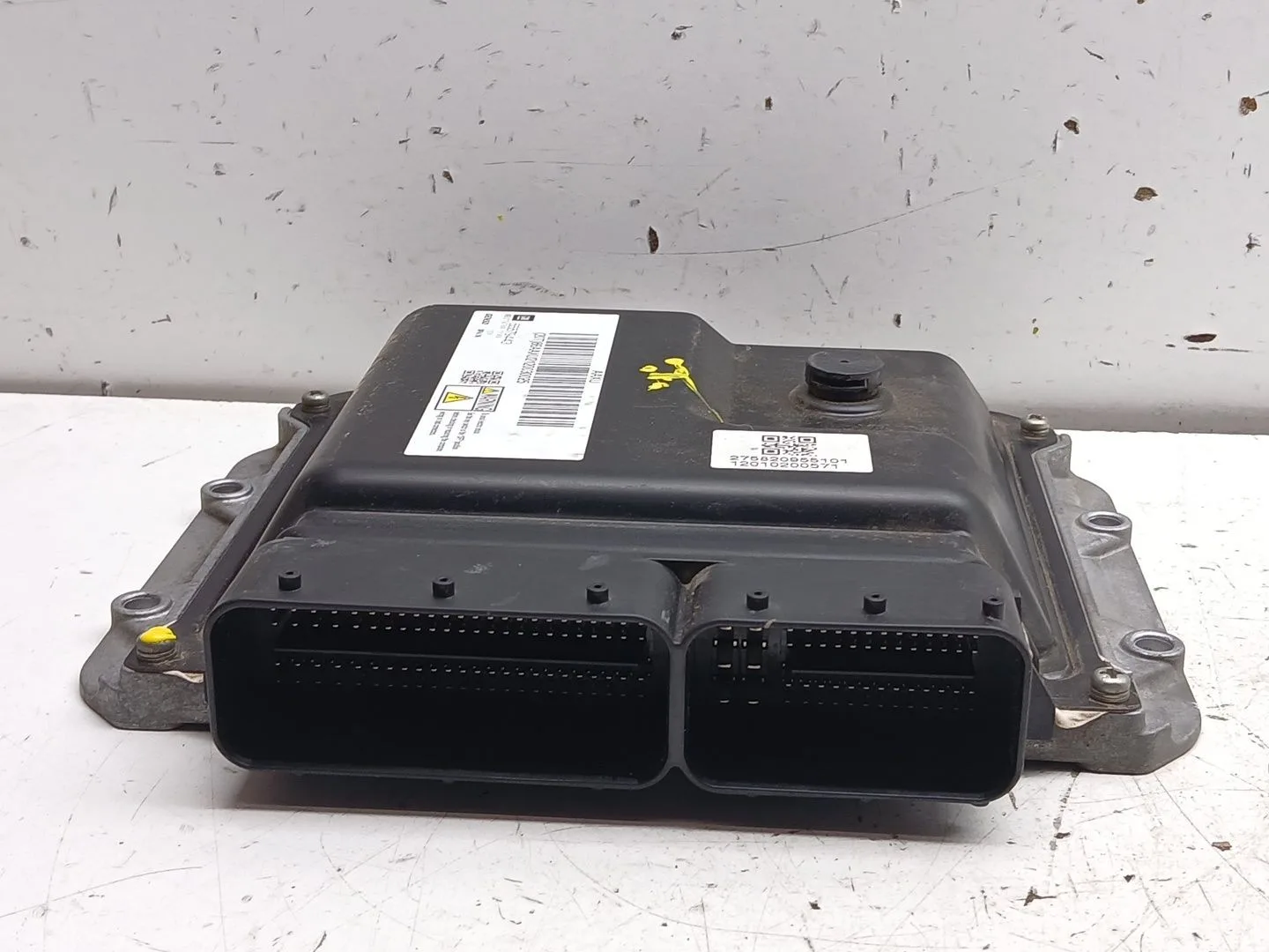 Centralita Motor Uce para Opel Astra J Sports Tourer (P10)