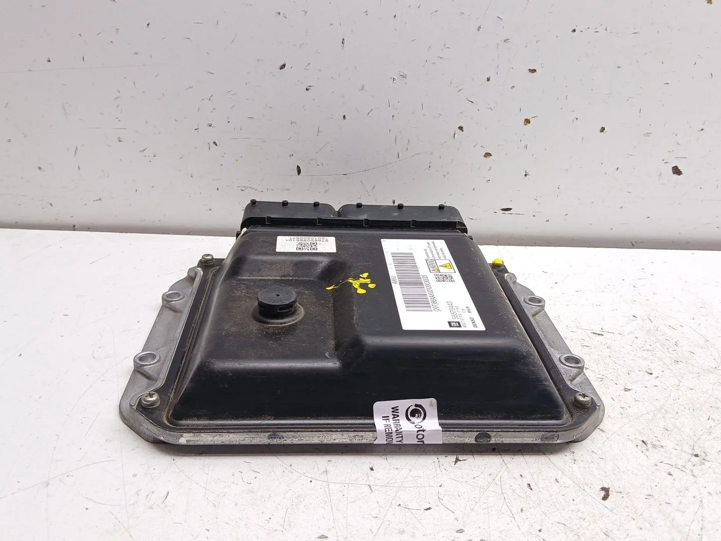 Centralita Motor Uce para Opel Astra J Sports Tourer (P10)