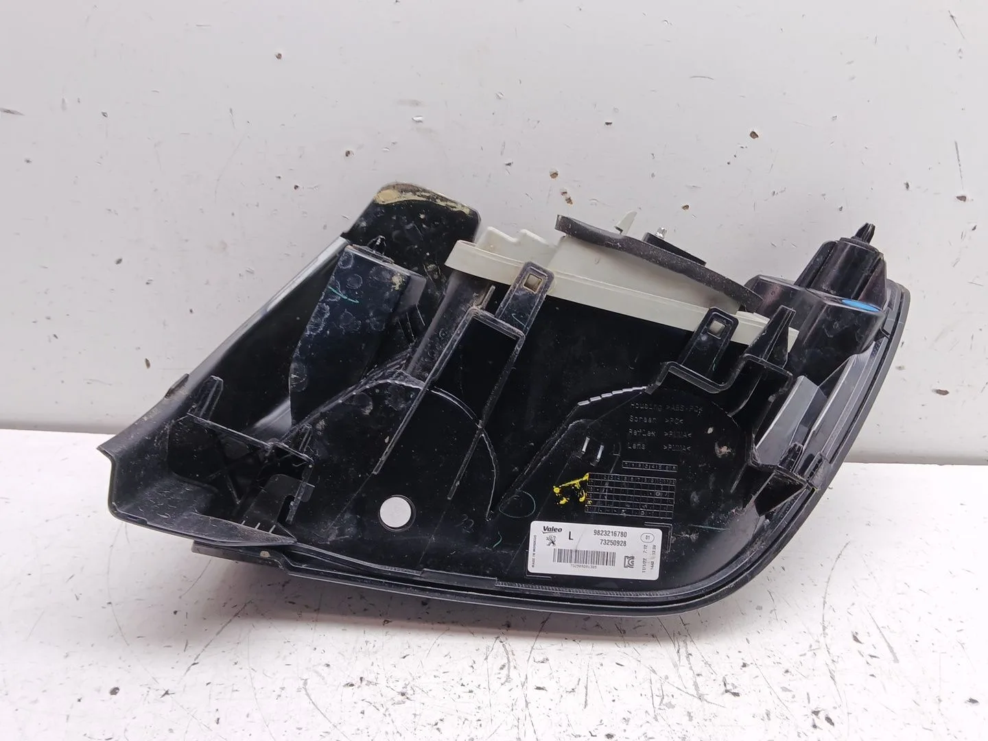 Piloto Trasero Izquierdo para Peugeot 208 Ii (Ub_, Up_, Uw_, Uj_)