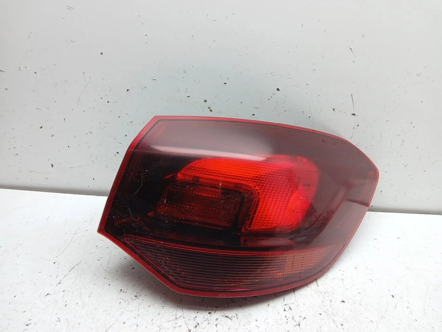 Piloto Trasero Derecho para Opel Astra J Sports Tourer (P10)