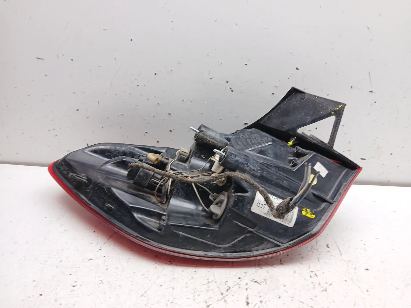 Piloto Trasero Derecho para Opel Astra J Sports Tourer (P10)