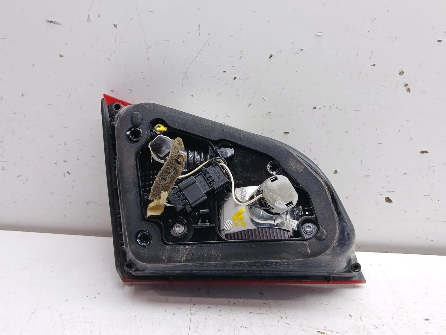 Piloto Trasero Derecho Interior para Opel Astra J Sports Tourer (P10)