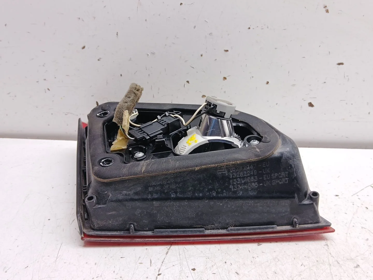 Piloto Trasero Derecho Interior para Opel Astra J Sports Tourer (P10)