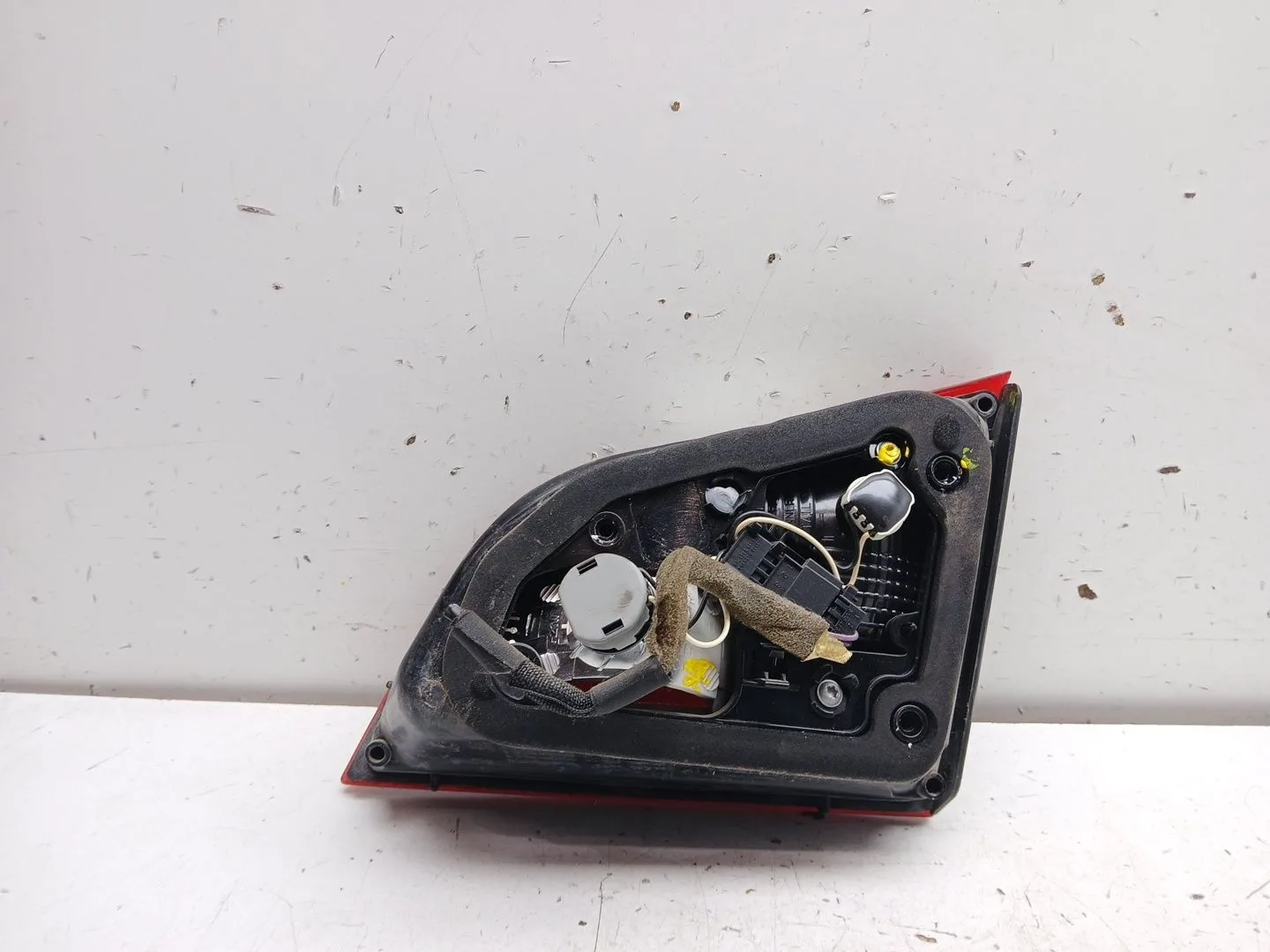 Piloto Trasero Izquierdo Interior para Opel Astra J Sports Tourer (P10)