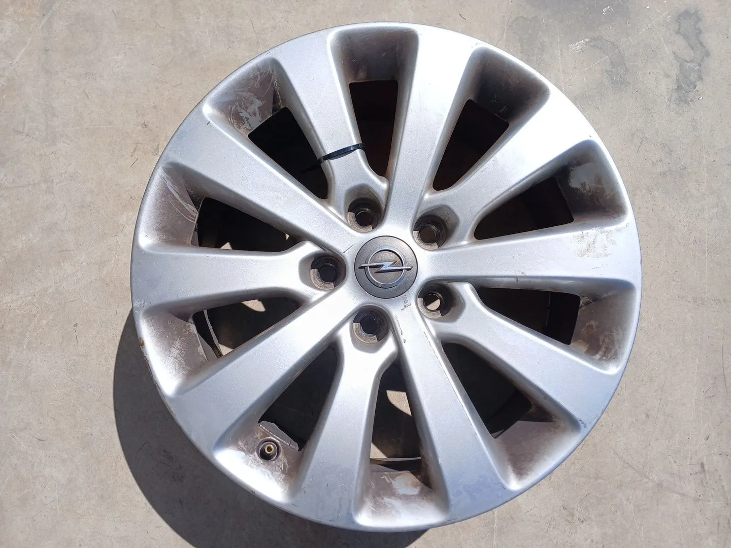 Llanta Delantera Derecha para Opel Astra J Sports Tourer (P10)