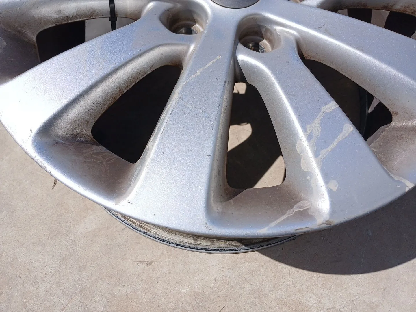 Llanta Delantera Izquierda para Opel Astra J Sports Tourer (P10)