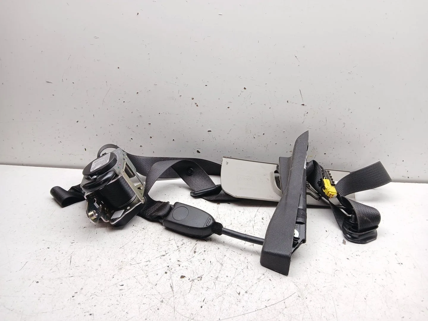 Cinturon Seguridad Delantero Derecho para Opel Astra J Sports Tourer (P10)