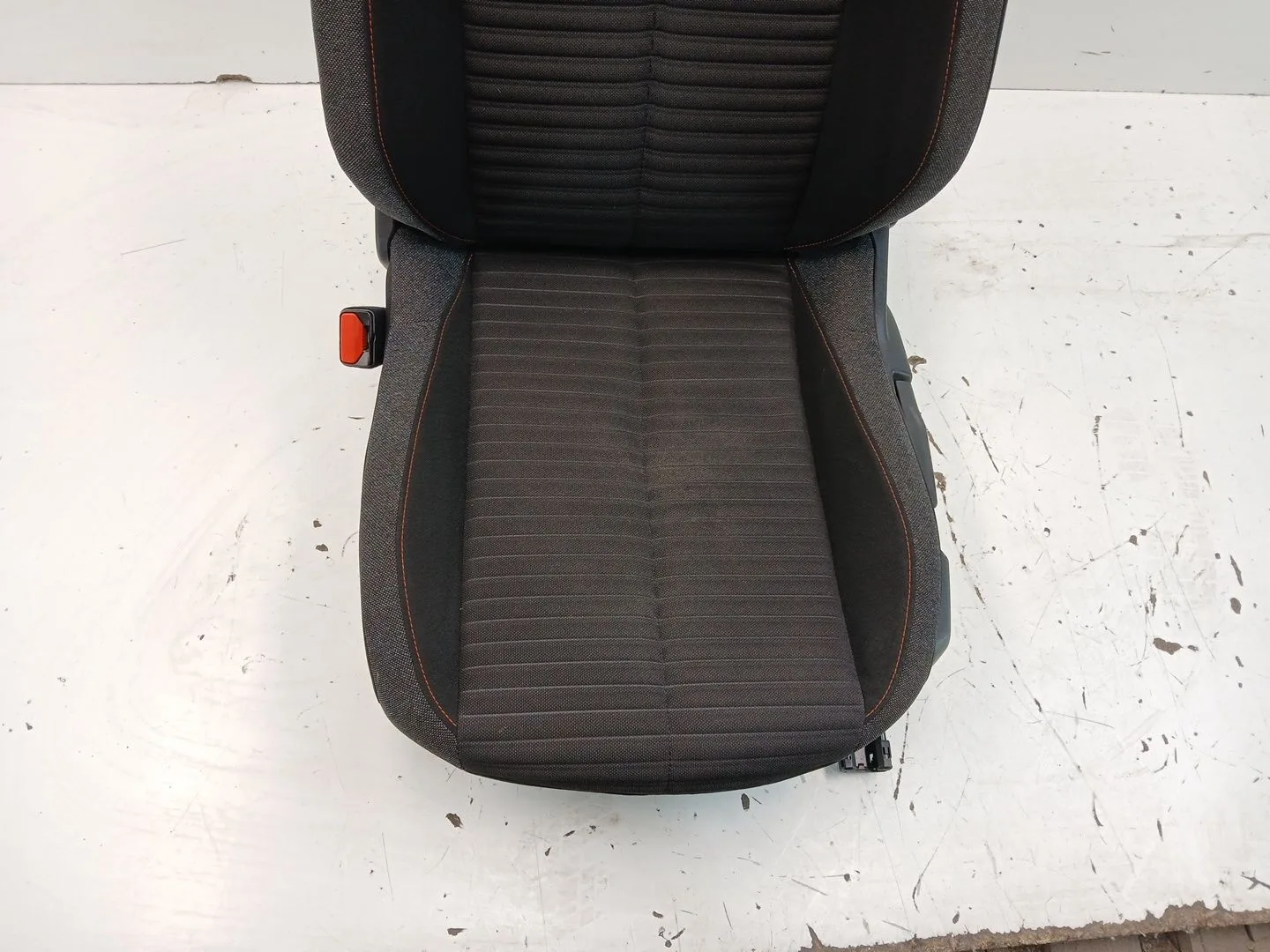 Asiento Delantero Izquierdo para Peugeot 208 Ii (Ub_, Up_, Uw_, Uj_)