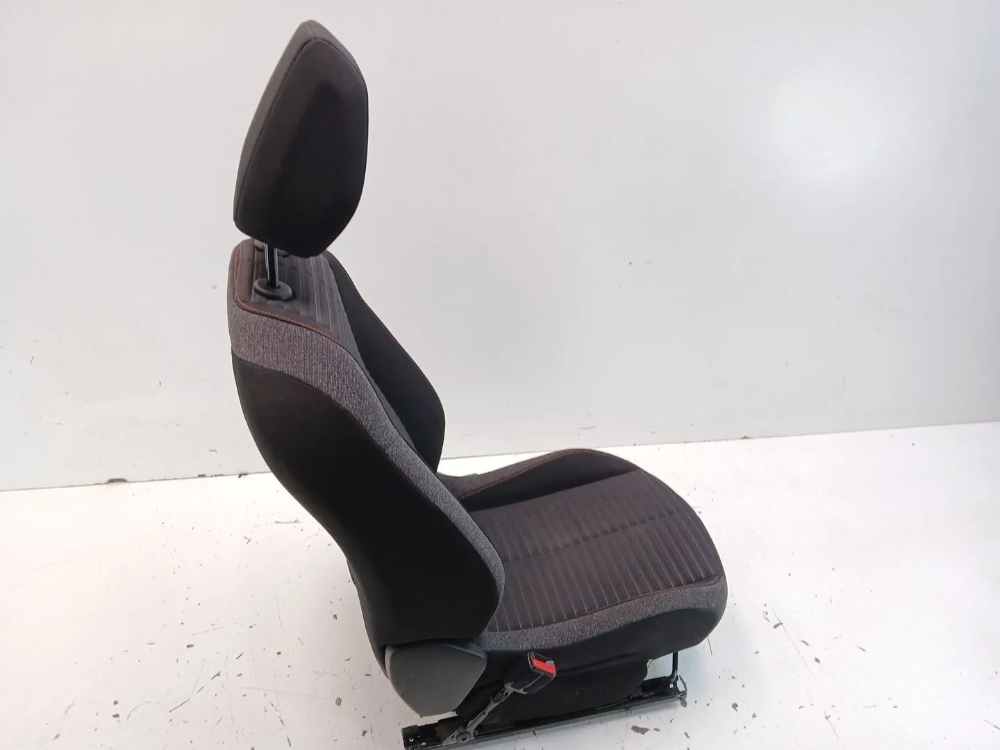 Asiento Delantero Izquierdo para Peugeot 208 Ii (Ub_, Up_, Uw_, Uj_)