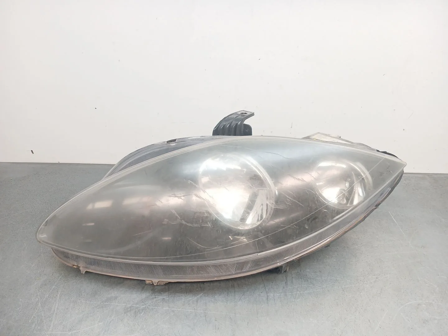 Faro Izquierdo para Seat Altea (5P1)