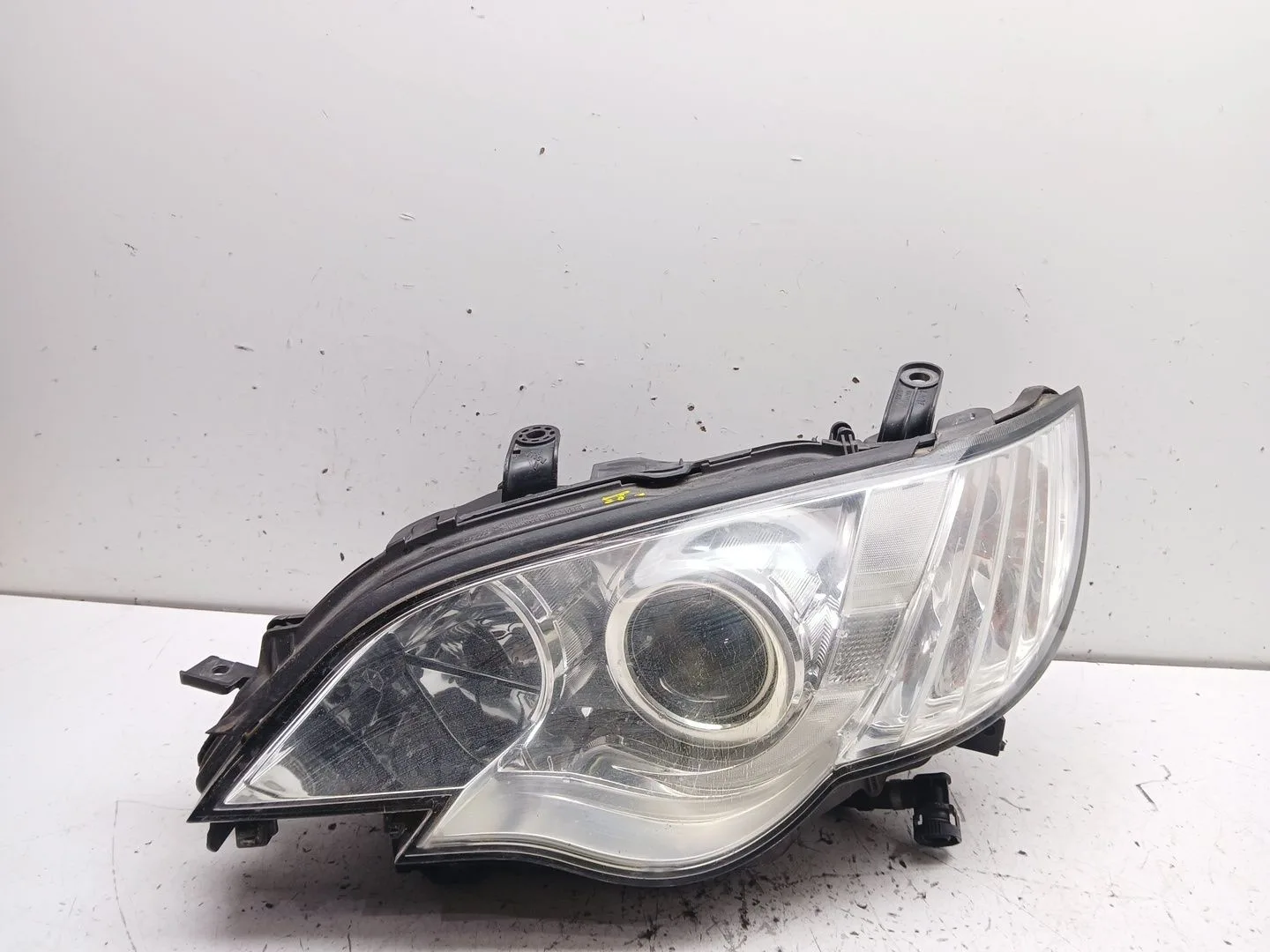 Faro Izquierdo para Subaru Outback (Bp)