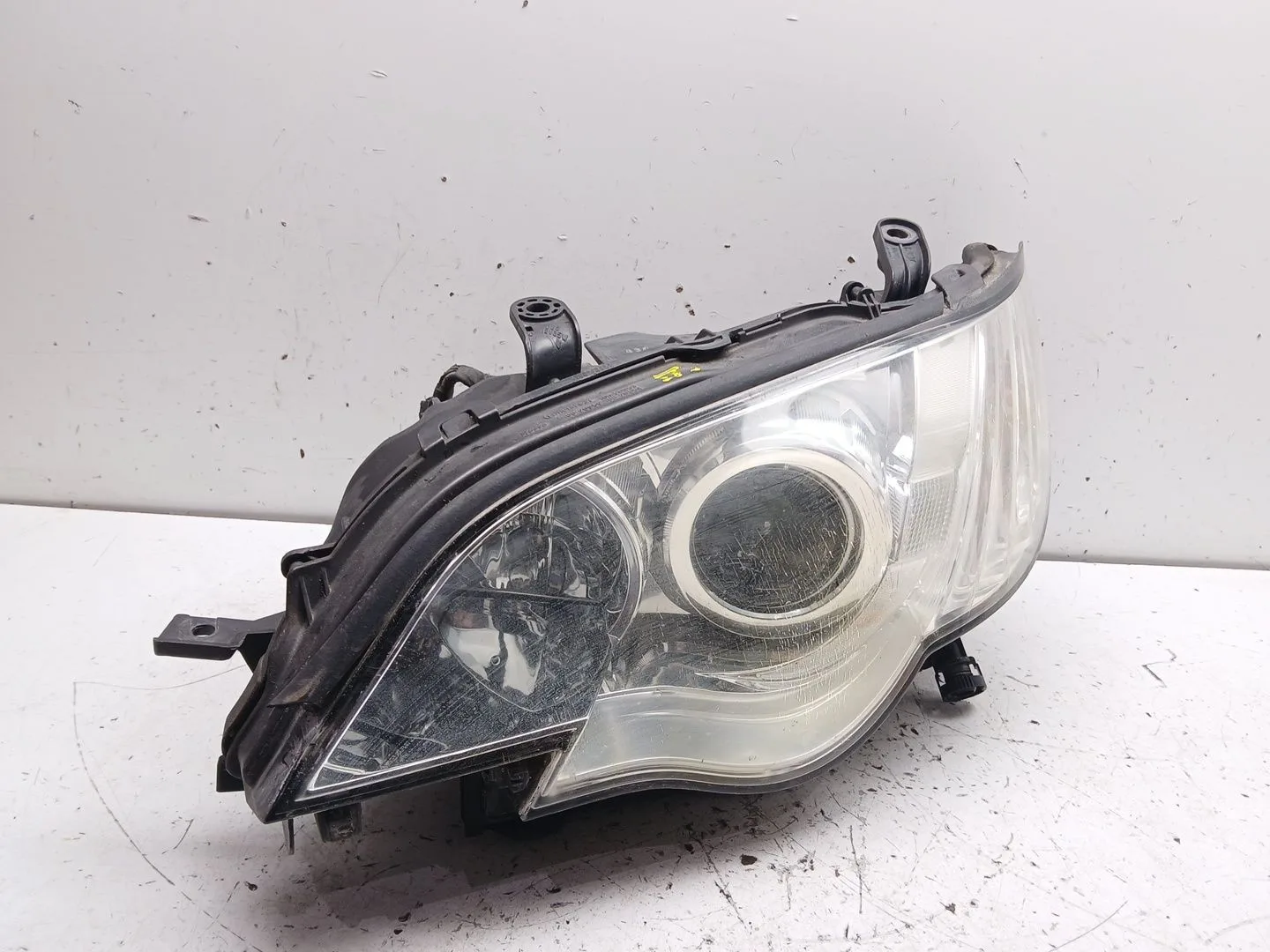 Faro Izquierdo para Subaru Outback (Bp)