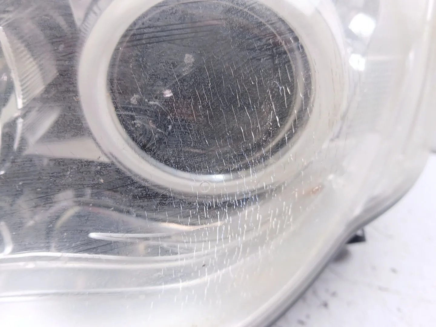 Faro Izquierdo para Subaru Outback (Bp)