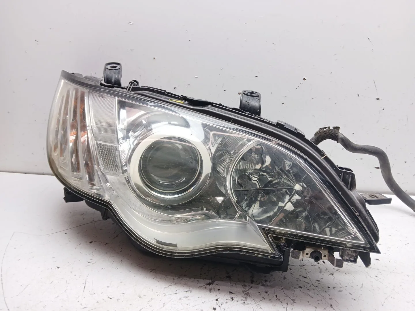 Faro Derecho para Subaru Outback (Bp)