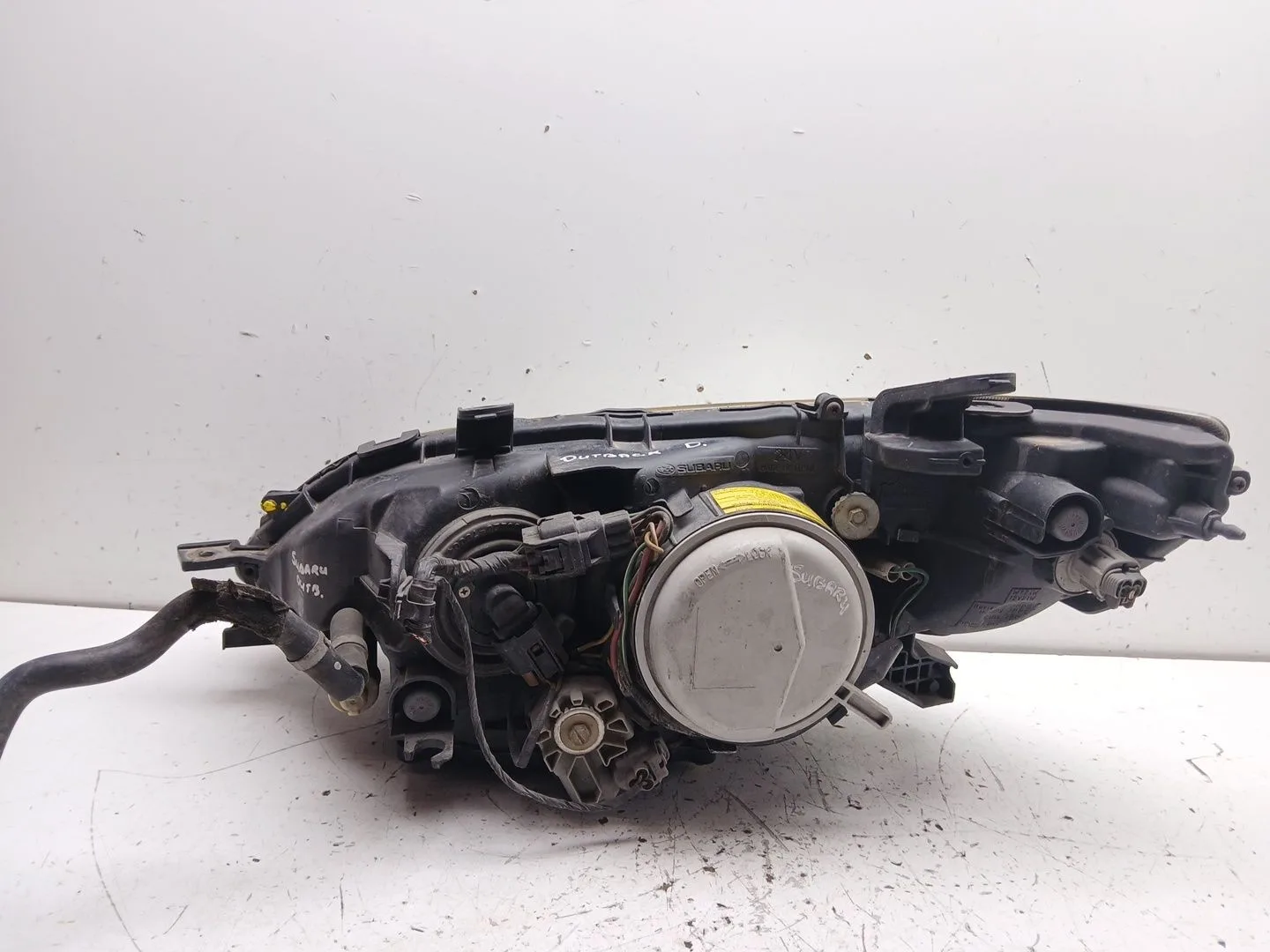 Faro Derecho para Subaru Outback (Bp)