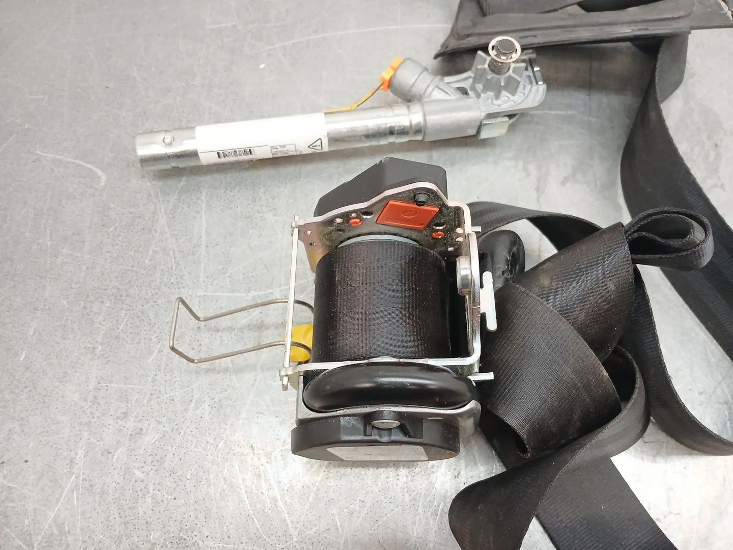 Cinturon Seguridad Delantero Izquierdo para Alfa Romeo Mito (955_)
