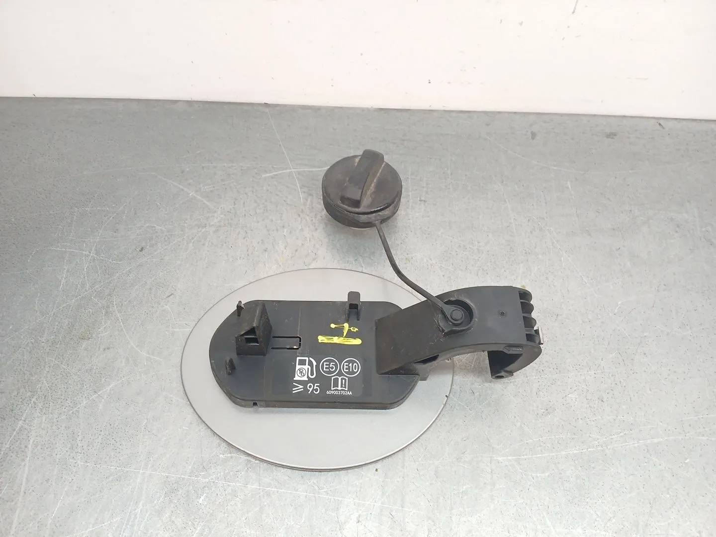 Tapa Exterior Combustible para Omoda 5